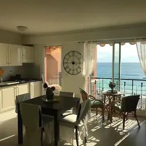 Victoria Bilocale Centro Citta E Vista Mare Menton